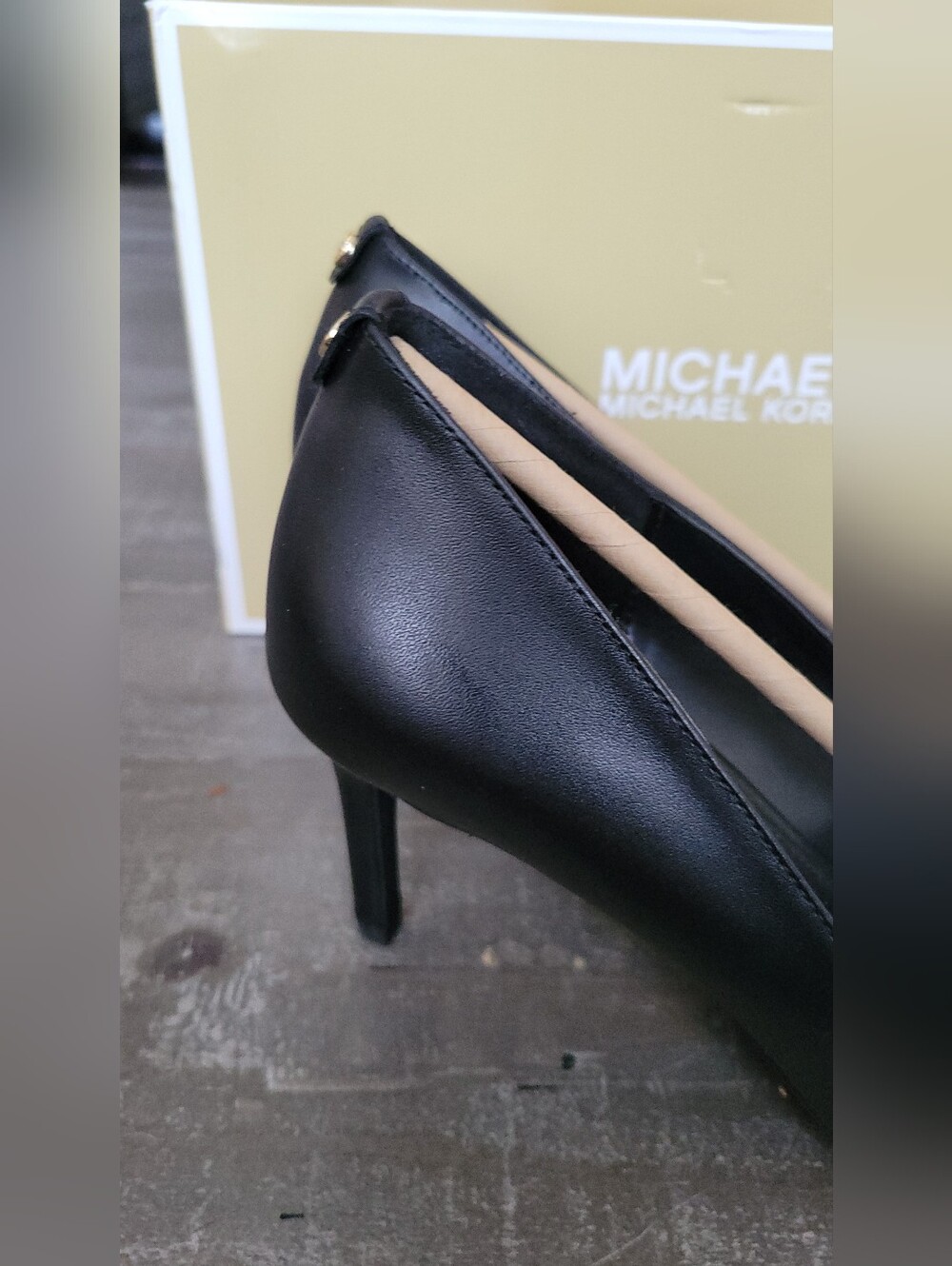 Michael Kors Black Alina Flex Pumps Size 8 - Picture 13 of 16